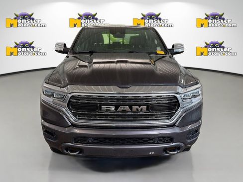 Used 2022 RAM 1500 Limited w/ Body-Colour Bumper Group AWD/4WD image 2
