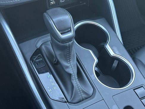 Certified 2024 Toyota Highlander XLE image 21