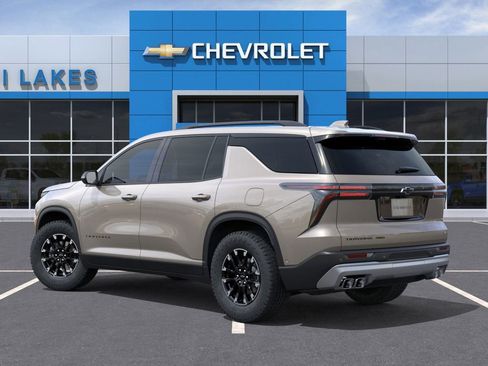 New 2026 Chevrolet Traverse Z71 w/ Enhanced Driving Package AWD/4WD image 3