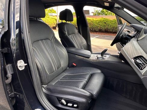 Used 2018 BMW 540i xDrive AWD/4WD image 16