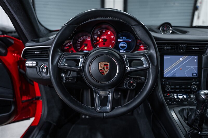 Used 2019 Porsche 911 Carrera GTS RWD image 19