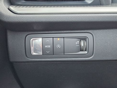 New 2026 Chevrolet Traverse LT FWD image 22