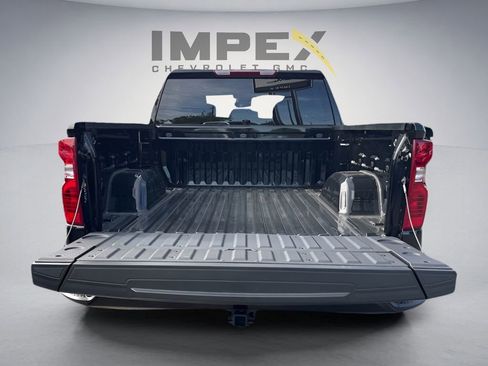 Used 2026 Chevrolet Silverado 1500 Custom RWD image 27