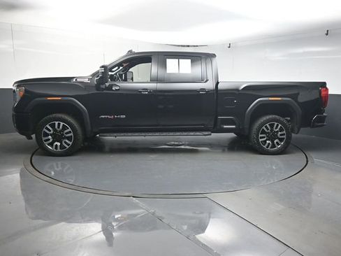 Used 2020 GMC Sierra 2500 AT4 w/ AT4 Premium Package image 5