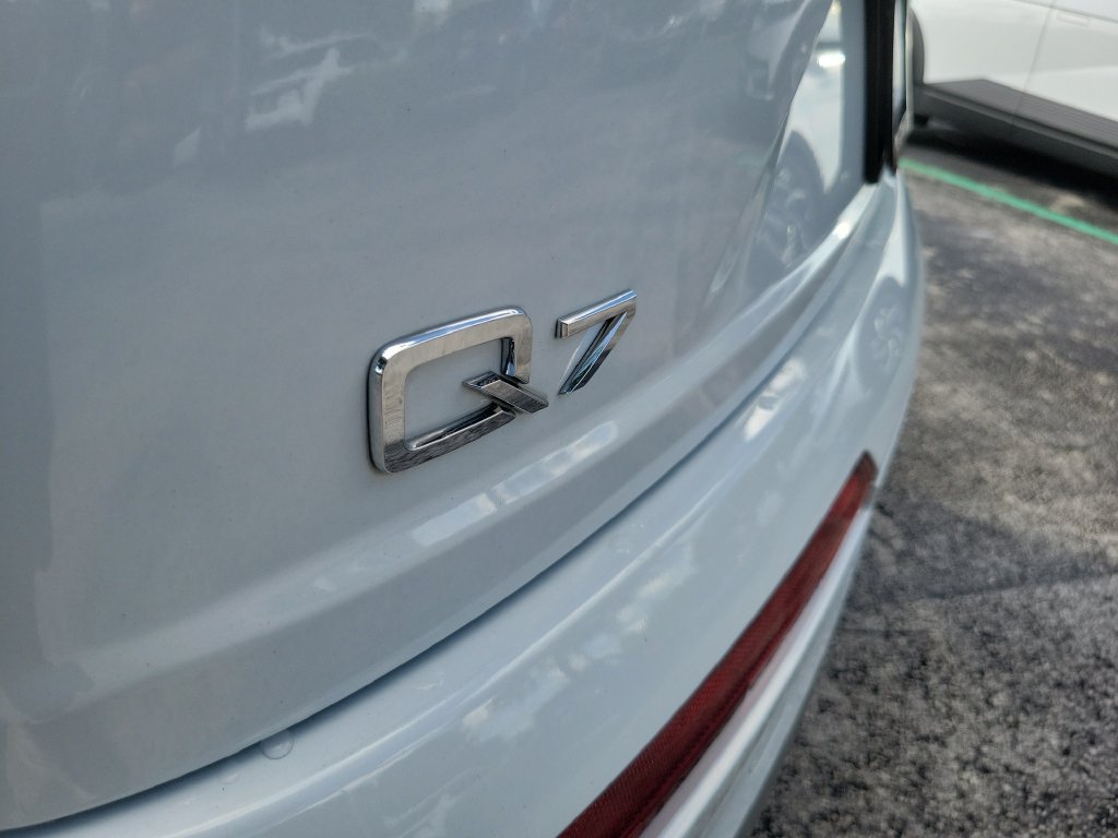 Used 2019 Audi Q7 2.0T Premium Plus w/ Premium Plus Package AWD/4WD image 10