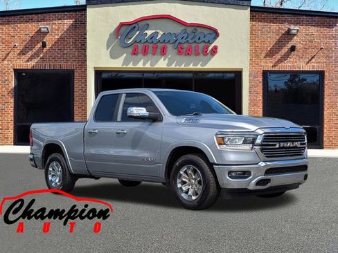 Used 2019 RAM 1500 Laramie RWD image 1
