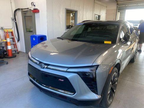 Used 2024 Chevrolet Blazer EV RS AWD/4WD image 2