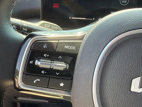 Used 2025 Kia Sorento S w/ Panoramic Sunroof Package FWD image 24