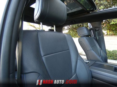Used 2024 Toyota Tundra Platinum AWD/4WD image 35