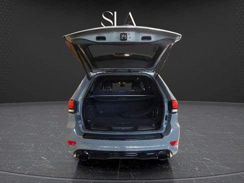 Used 2020 Jeep Grand Cherokee SRT image 7