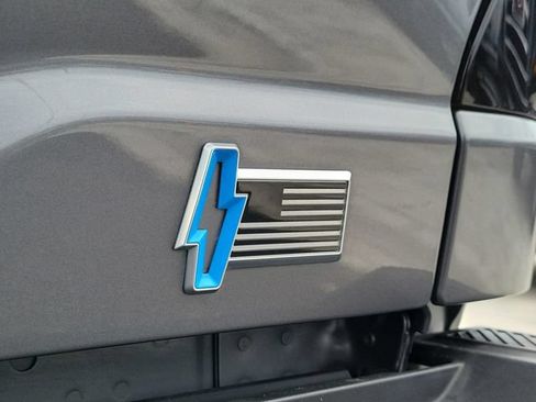 Used 2022 Ford F150 Lightning Lariat w/ Tow Technology Package AWD/4WD image 30