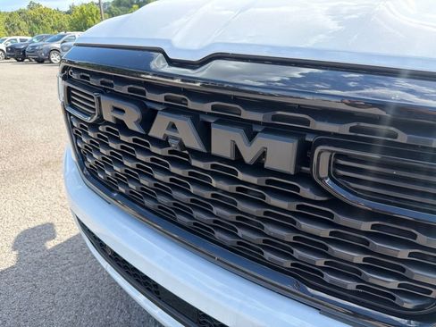 Used 2025 RAM 1500 Big Horn AWD/4WD image 9