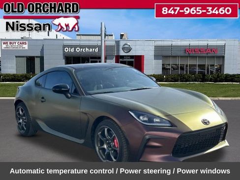Used 2024 Toyota GR86 Premium w/ Performance Package RWD image 5
