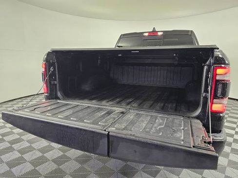 Used 2020 RAM 1500 Limited w/ Black Appearance Package image 18