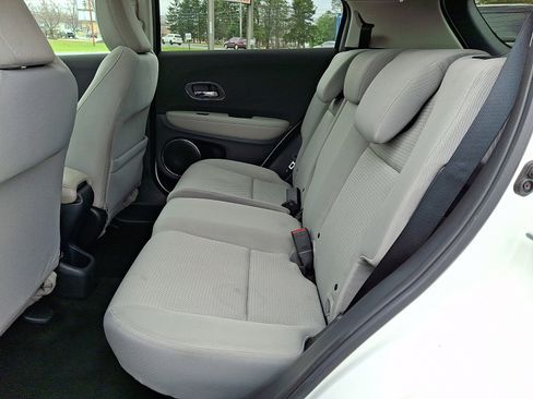 Used 2021 Honda HR-V EX image 10