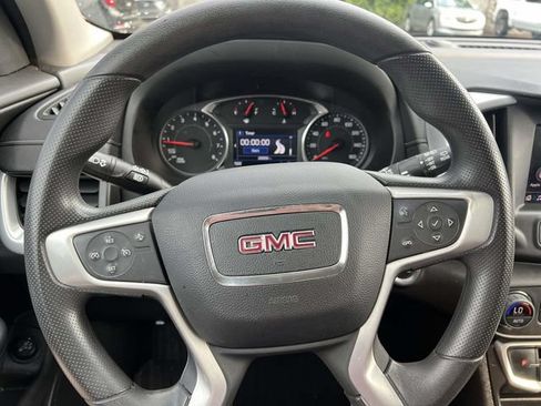 Used 2023 GMC Terrain SLE w/ Driver Convenience Package FWD image 22