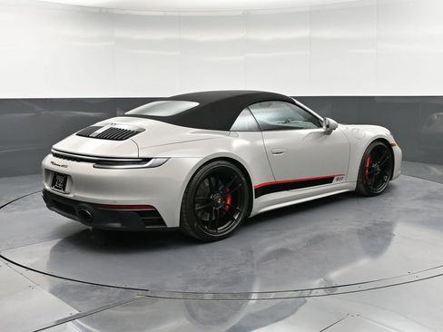 Certified 2024 Porsche 911 Carrera GTS RWD image 8