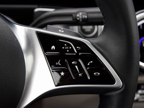 Certified 2026 Mercedes-Benz GLB 250 GLB 250 image 25