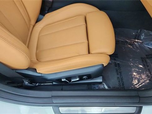 Used 2025 BMW i4 eDrive40 image 23