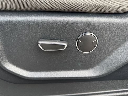 Used 2016 Ford F150 XLT w/ Equipment Group 301A Mid image 12