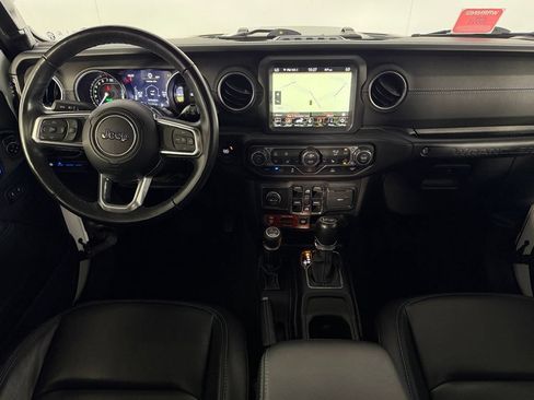 Used 2023 Jeep Wrangler Unlimited Rubicon 4xe w/ Cold Weather Group AWD/4WD image 13