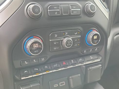 Used 2019 Chevrolet Silverado 1500 LTZ w/ LTZ Premium Package AWD/4WD image 25