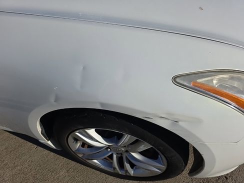 Used 2010 INFINITI G37 x w/ Premium Pkg image 4