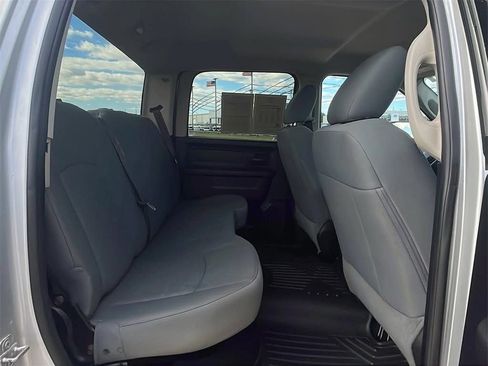 Used 2016 RAM 2500 Tradesman w/ Chrome Appearance Group image 14