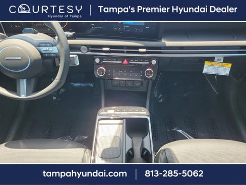 New 2025 Hyundai Tucson Limited image 13