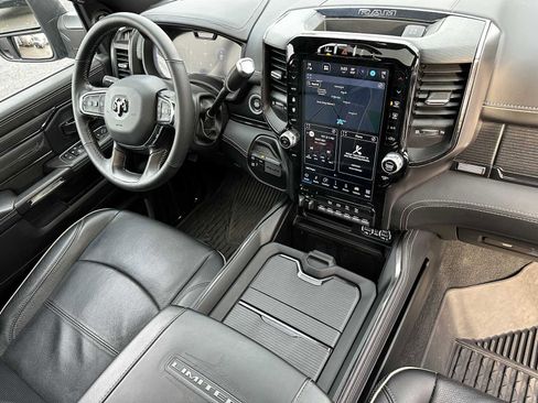 Used 2024 RAM 3500 Limited image 11