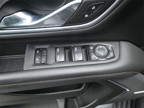 Used 2023 GMC Yukon XL AT4 w/ AT4 Premium Plus Package image 12