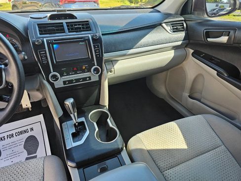 Used 2012 Toyota Camry LE FWD image 10
