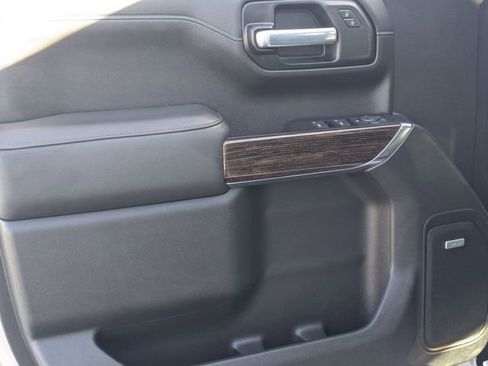 Used 2021 GMC Sierra 1500 Elevation w/ Preferred Package image 13