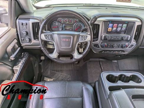 Used 2018 GMC Sierra 1500 SLT w/ SLT Premium Package AWD/4WD image 19