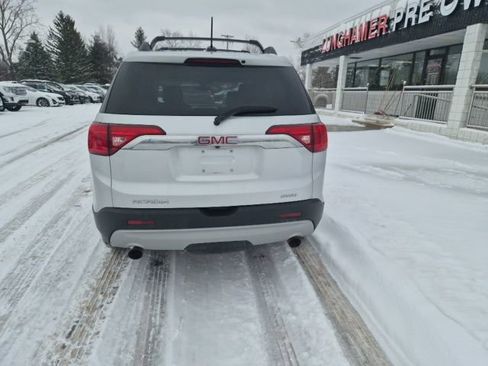 Used 2018 GMC Acadia SLE image 8