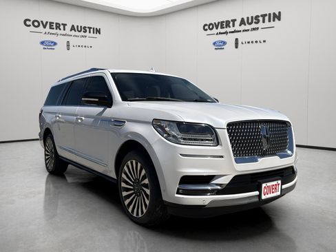 Used 2019 Lincoln Navigator L Reserve image 7
