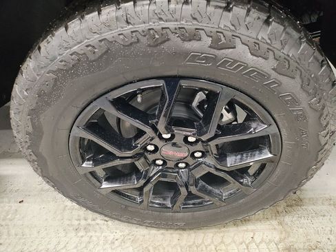 New 2026 GMC Canyon Elevation w/ Convenience Package image 18