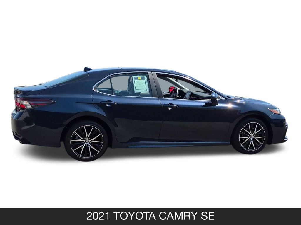 Used 2021 Toyota Camry SE FWD image 6