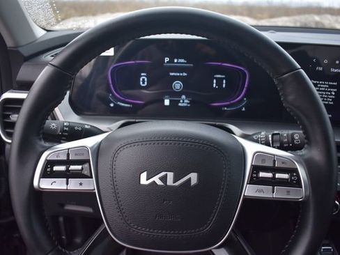 Certified 2024 Kia Telluride S w/ S Sunroof Package image 34