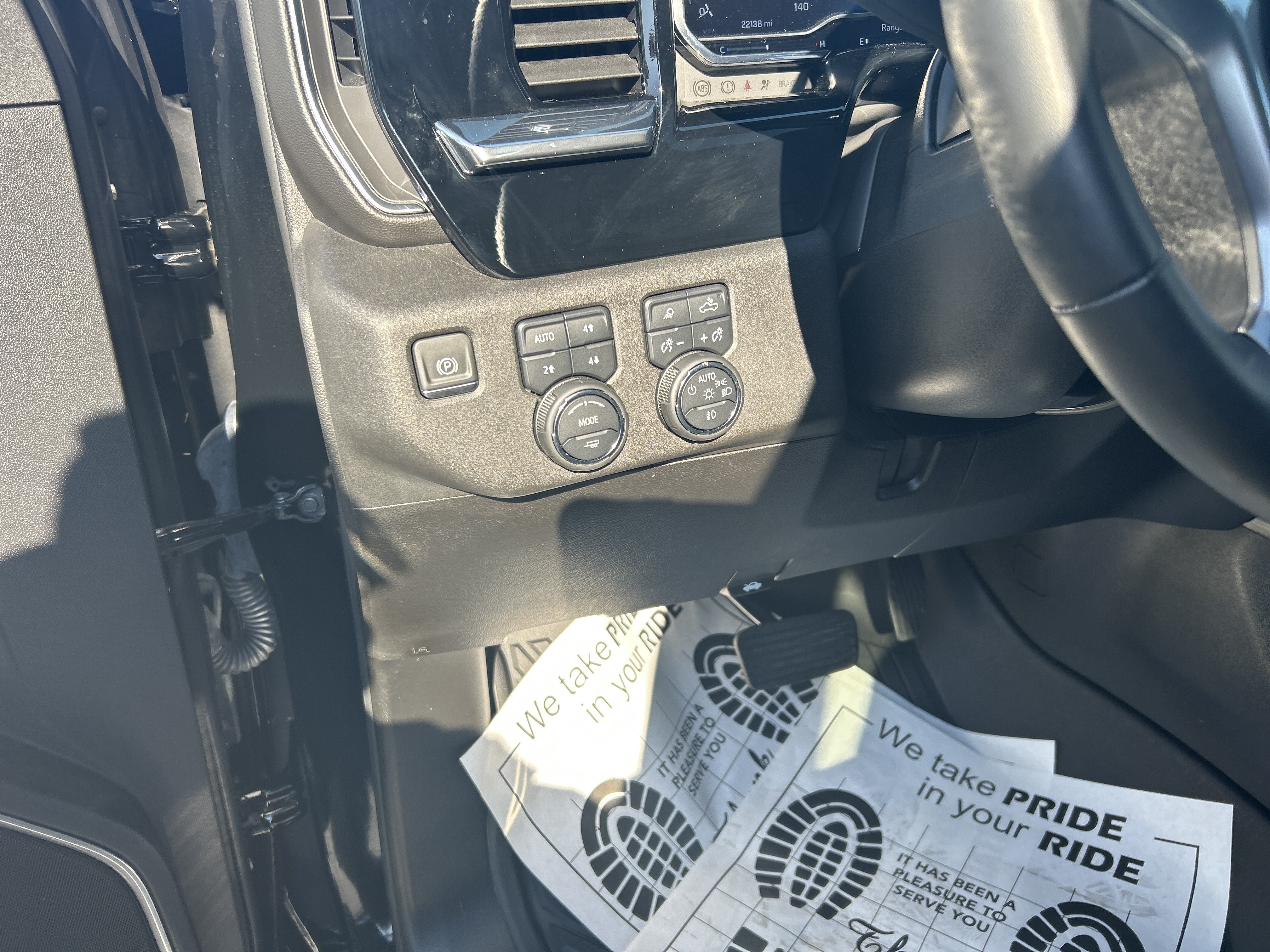 Used 2024 Chevrolet Silverado 2500 LT AWD/4WD image 23