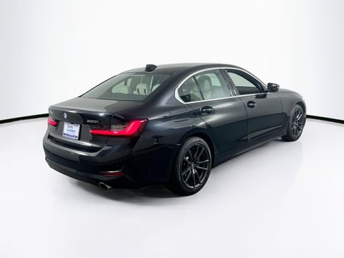 Used 2020 BMW 330i xDrive Sedan w/ Premium Package image 5