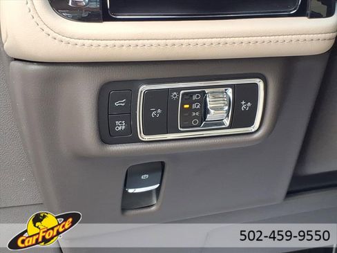 Used 2023 Lincoln Nautilus Reserve w/ Equipment Group 201A image 19