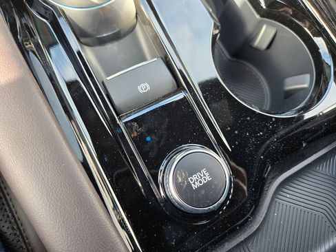 New 2026 Ford Explorer Platinum image 17