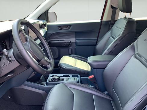 Used 2025 Ford Maverick Lariat w/ Black Appearance Package AWD/4WD image 14