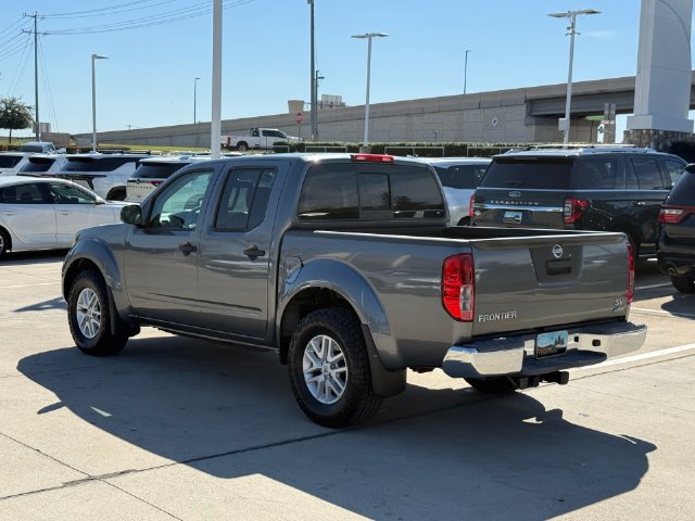 Used 2017 Nissan Frontier SV RWD image 5
