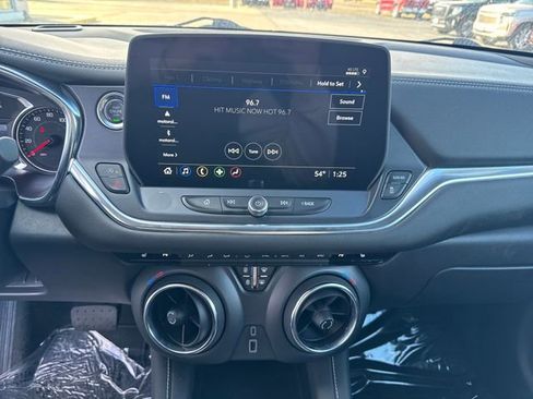 Certified 2025 Chevrolet Blazer LT image 22