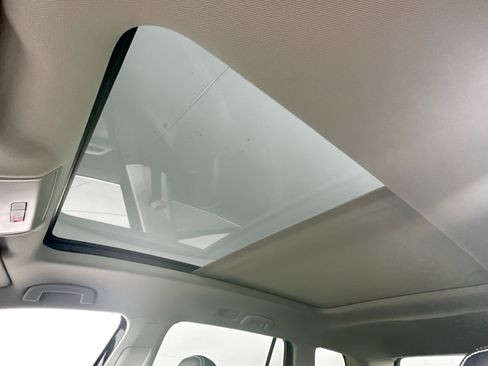 Used 2023 Volkswagen Atlas SE image 21