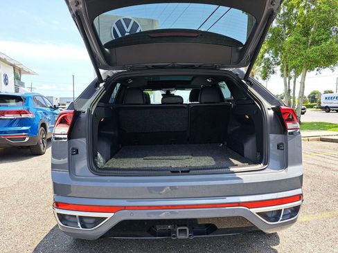 Used 2020 Volkswagen Atlas Cross Sport SEL R-Line FWD image 25