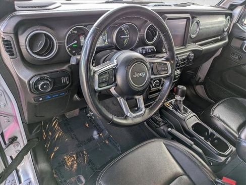 Used 2023 Jeep Wrangler Unlimited Sahara w/ Cold Weather Group AWD/4WD image 10
