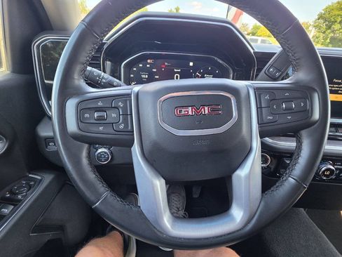 Used 2025 GMC Sierra 1500 SLT AWD/4WD image 10